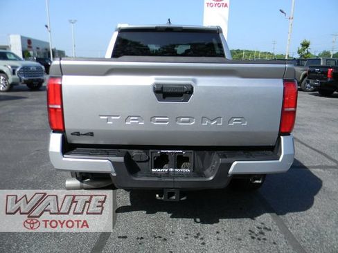 Certified 2025 Toyota Tacoma TRD Sport AWD/4WD image 3