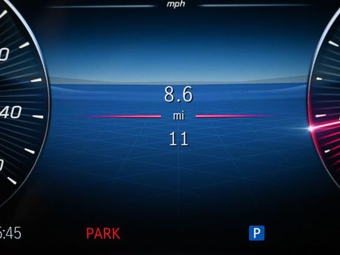 New 2026 Mercedes-Benz GLB 250 image 12