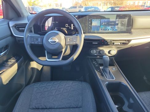 Certified 2025 Nissan Kicks SV w/ Illumination Package image 10