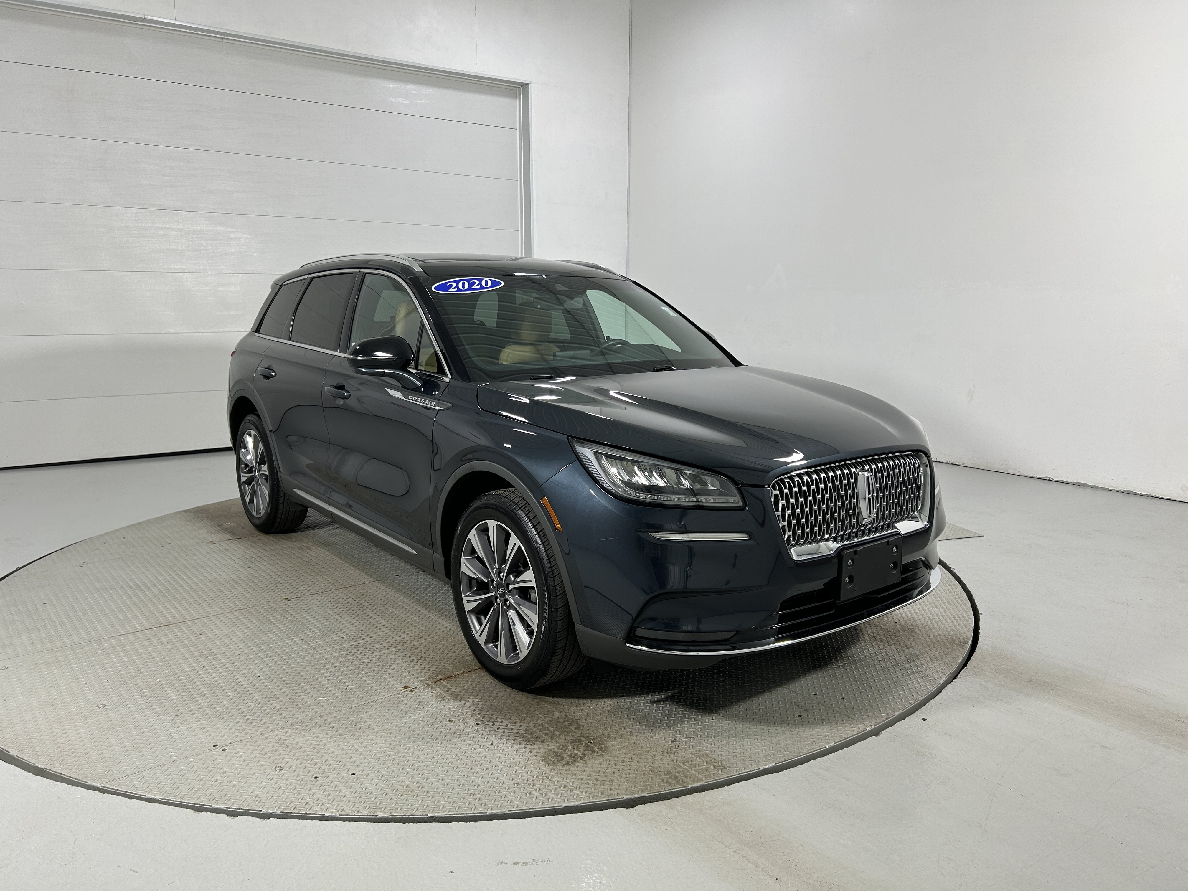 Used 2020 Lincoln Corsair Reserve w/ Elements Package AWD/4WD image 2