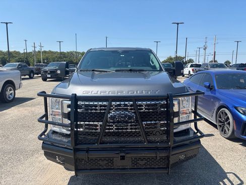 Used 2024 Ford F250 XLT w/ FX4 Off-Road Package AWD/4WD image 2