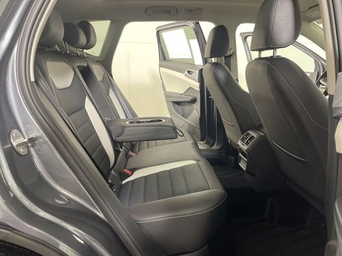 New 2026 Volkswagen Taos SEL image 22