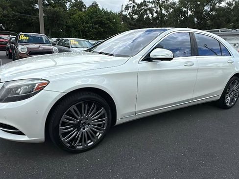 Used 2017 Mercedes-Benz S 550 Sedan image 15