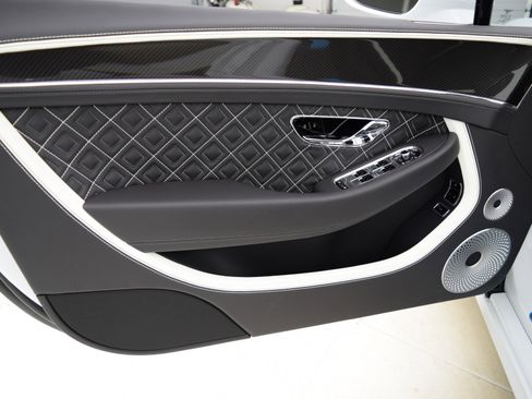 Used 2023 Bentley Continental GT Speed image 41