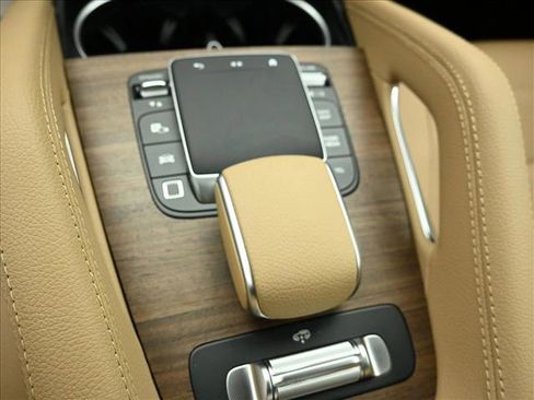 Certified 2026 Mercedes-Benz GLS 450 4MATIC image 19