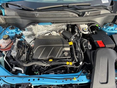 Used 2025 Chevrolet Trax LT image 22