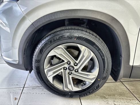 Used 2022 Hyundai Santa Fe SEL w/ Convenience + Premium Package FWD image 18