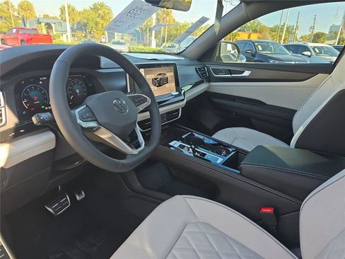 New 2026 Volkswagen Atlas Cross Sport SEL Premium R-Line image 15