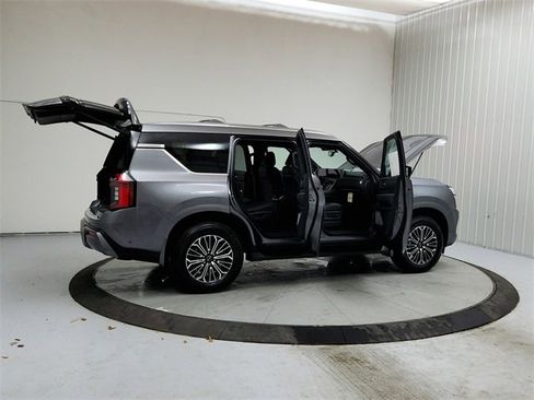 New 2026 Nissan Armada SL image 15