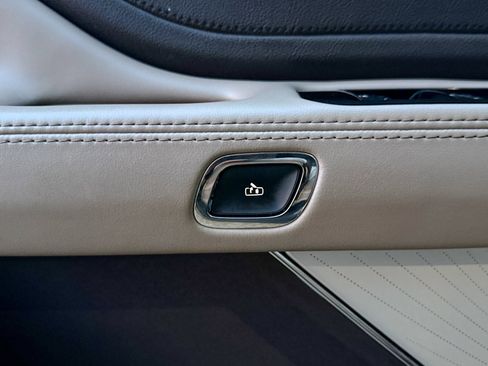 Used 2023 Lincoln Aviator Reserve w/ Equipment Group 201A image 35