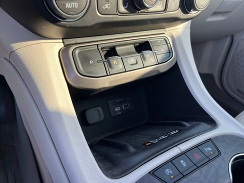 Used 2023 GMC Acadia Denali w/ Denali Ultimate Package FWD image 26