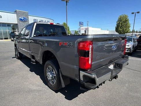 Used 2023 Ford F350 Lariat w/ Lariat Ultimate Package AWD/4WD image 6