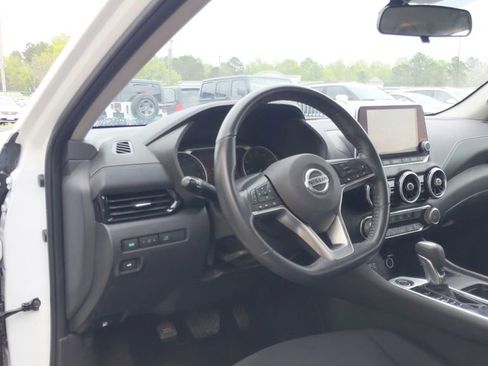 Used 2023 Nissan Sentra SV image 19