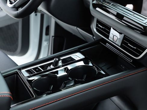 New 2026 Volkswagen Atlas Peak Edition image 34