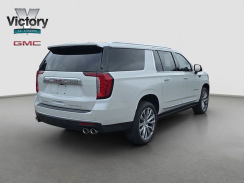 Used 2023 GMC Yukon XL Denali AWD/4WD image 18
