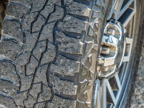 Used 2018 Ford F350 Lariat w/ Lariat Value Package image 16