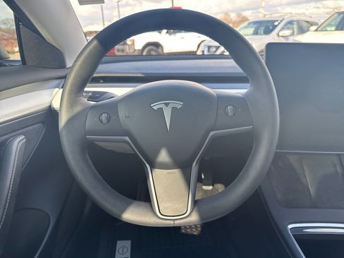 Used 2023 Tesla Model 3 Standard Range image 24