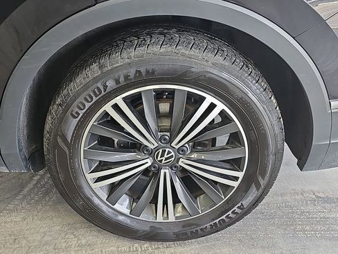 Used 2024 Volkswagen Tiguan Wolfsburg Edition image 34