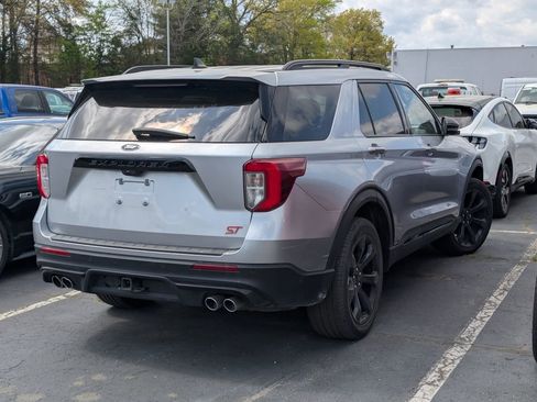 Used 2022 Ford Explorer ST w/ Equipment Group 401A image 3