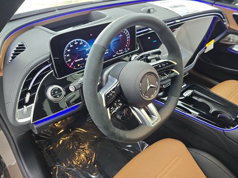 New 2026 Mercedes-Benz E 53 AMG e 4MATIC Sedan image 16