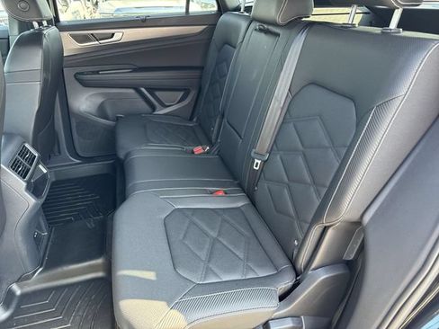 Used 2026 Volkswagen Atlas Cross Sport SE AWD/4WD image 23