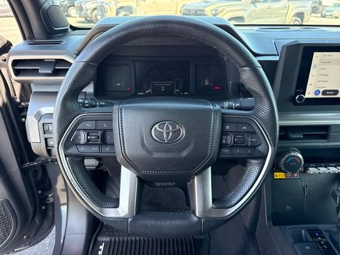 Certified 2024 Toyota Tacoma SR5 w/ SR5 Upgrade Package AWD/4WD image 20