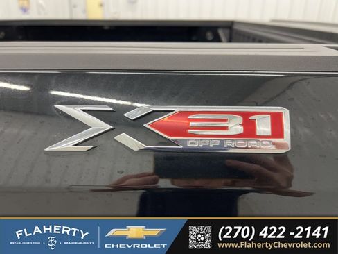 Used 2024 GMC Sierra 1500 Pro w/ Pro Value Package AWD/4WD image 18