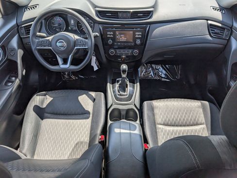 Used 2017 Nissan Rogue S FWD image 24