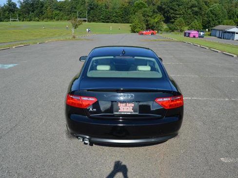 Used 2010 Audi A5 2.0T Premium image 10