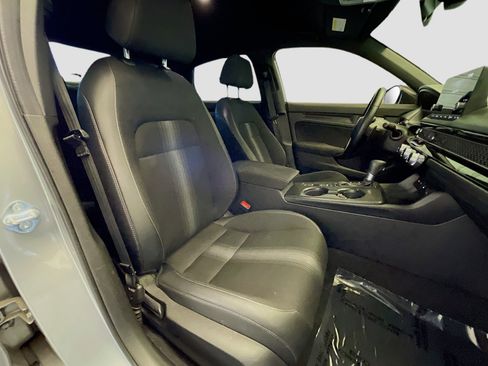 Used 2025 Honda Civic Sport image 16