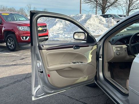 Used 2008 Buick Lucerne CXL w/ Driver Confidence Package image 11