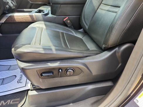 Used 2021 GMC Sierra 2500 Denali w/ Denali Ultimate Package AWD/4WD image 19