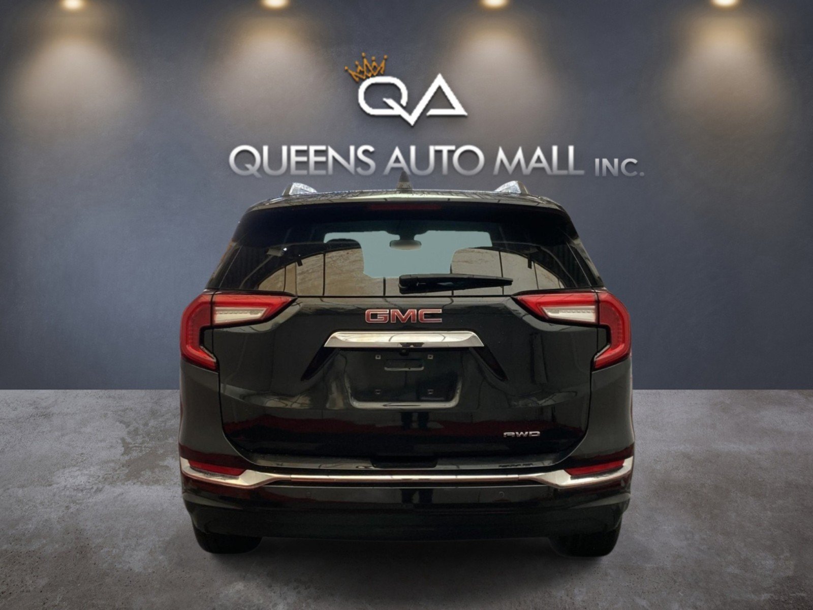 Used 2023 GMC Terrain Denali AWD/4WD image 5