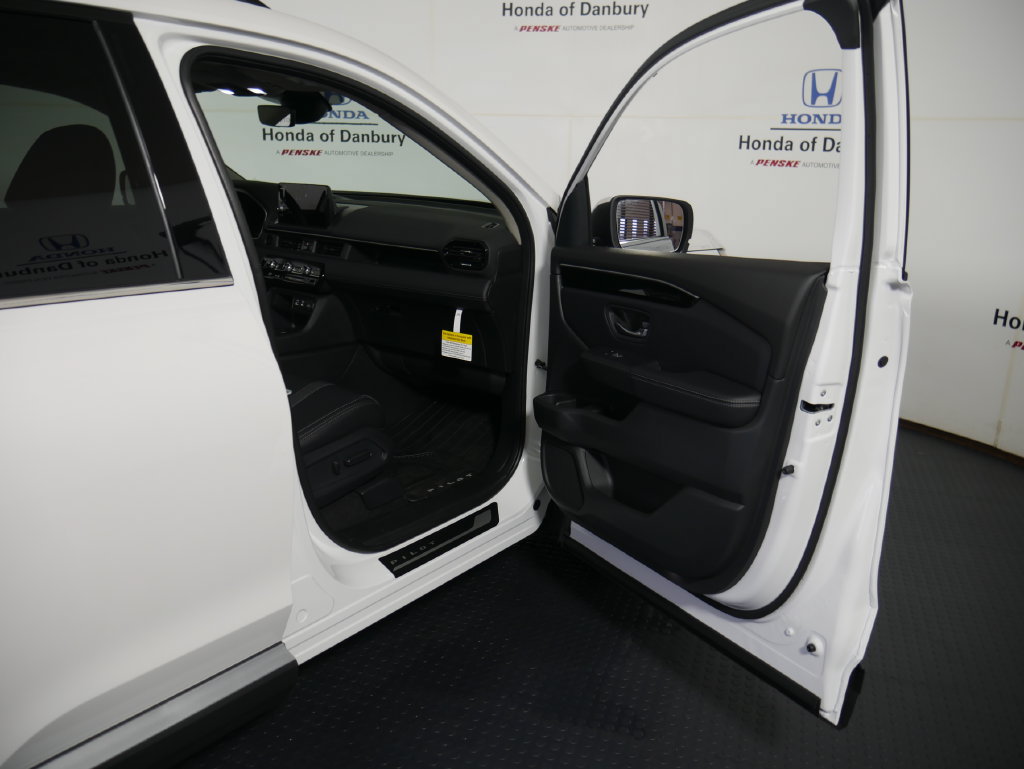 New 2026 Honda Pilot Touring image 8