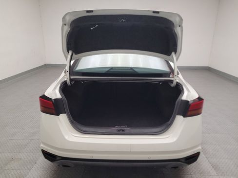Used 2021 Nissan Altima 2.5 SR FWD image 29