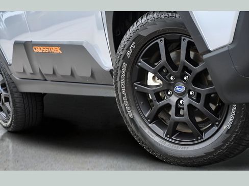 Used 2025 Subaru Crosstrek 2.5i Wilderness w/ Crosstrek Mirror Package AWD/4WD image 11