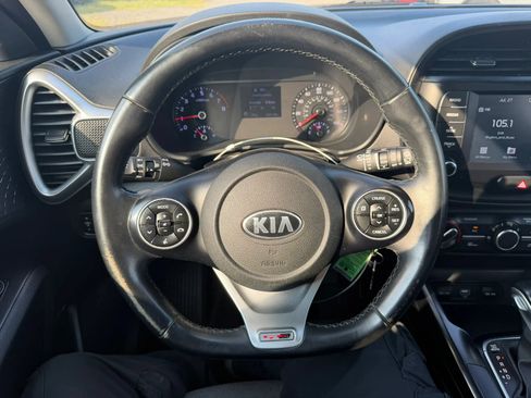 Used 2021 Kia Soul GT-Line FWD image 12
