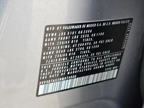 Used 2022 Volkswagen Tiguan SE FWD image 23