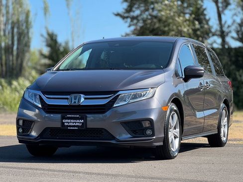 Used 2019 Honda Odyssey EX image 3