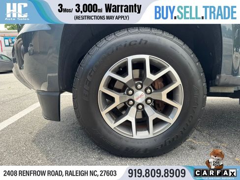 Used 2017 GMC Canyon SLE w/ All Terrain Package AWD/4WD image 10