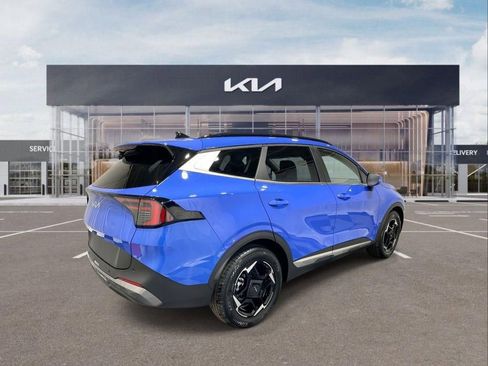 New 2026 Kia Sportage EX FWD image 8