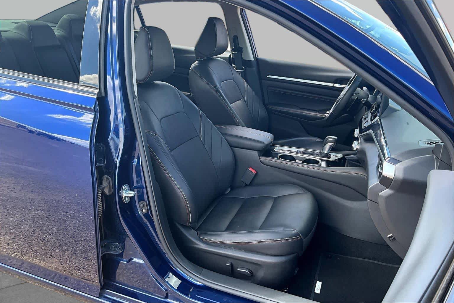 Used 2023 Nissan Altima 2.0 SR FWD image 8