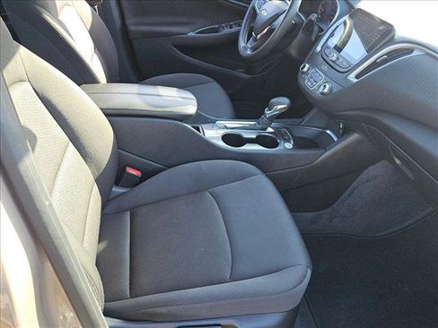 Used 2024 Chevrolet Malibu LT FWD image 20
