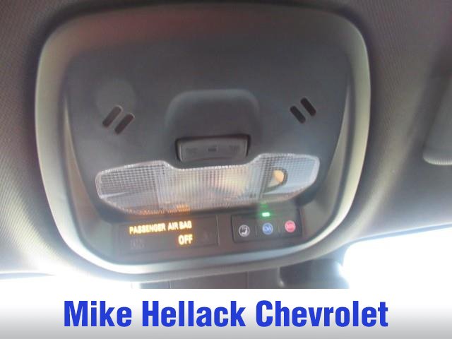 Used 2026 Chevrolet Trax RS FWD image 33