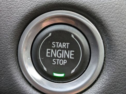 Used 2022 Chevrolet Tahoe Z71 w/ Luxury Package image 30