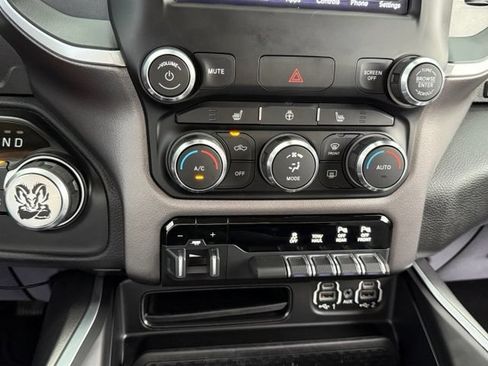 Used 2020 RAM 1500 Big Horn AWD/4WD image 21