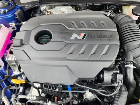 New 2025 Hyundai Elantra N image 17