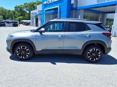 Used 2023 Chevrolet TrailBlazer LT FWD image 7