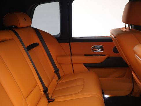 Certified 2026 Rolls-Royce Cullinan AWD/4WD image 24