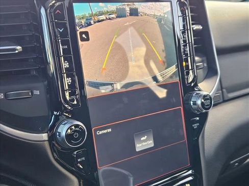 Used 2022 RAM 1500 Big Horn image 9